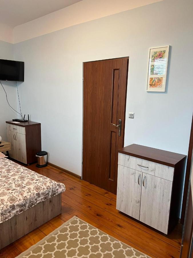 Jednosci Hostel Zielona Góra Esterno foto